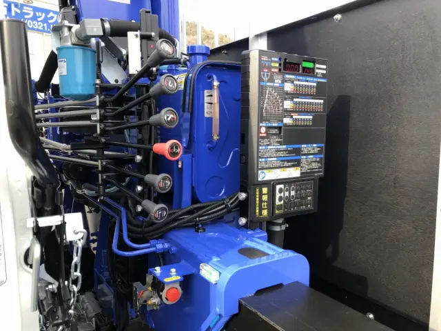 三菱 ファイター 2KG-FK62F(2WD)の写真20