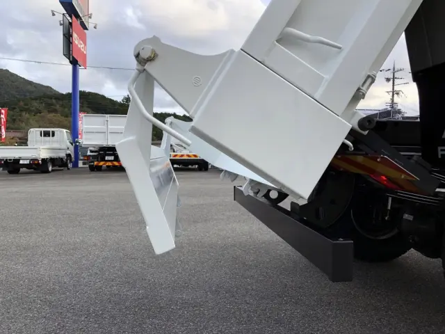 三菱 ファイター 2KG-FK72F(2WD)の写真16