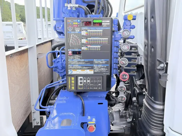 三菱 ファイター 2KG-FK62F(2WD)の写真16