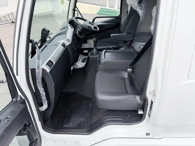 三菱 ファイター 2KG-FK62F(2WD)の写真36