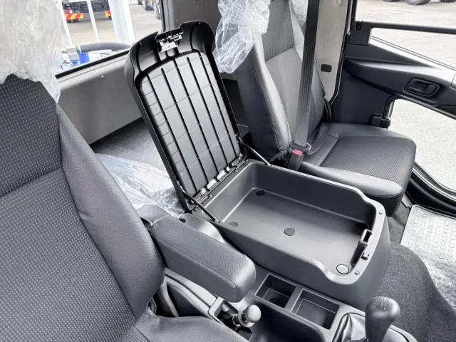 三菱 ファイター 2KG-FK62F(2WD)の写真45