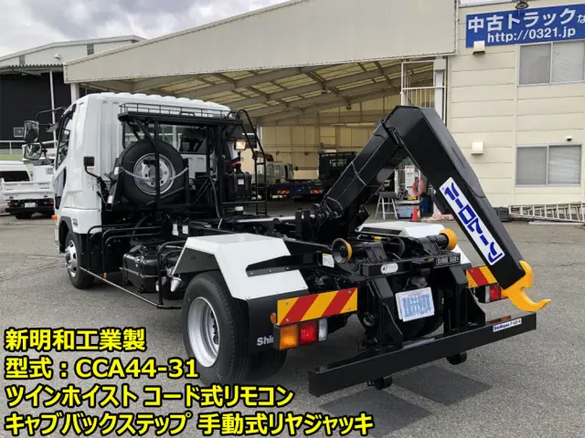 三菱 ファイター 2KG-FK62F(2WD)の写真2
