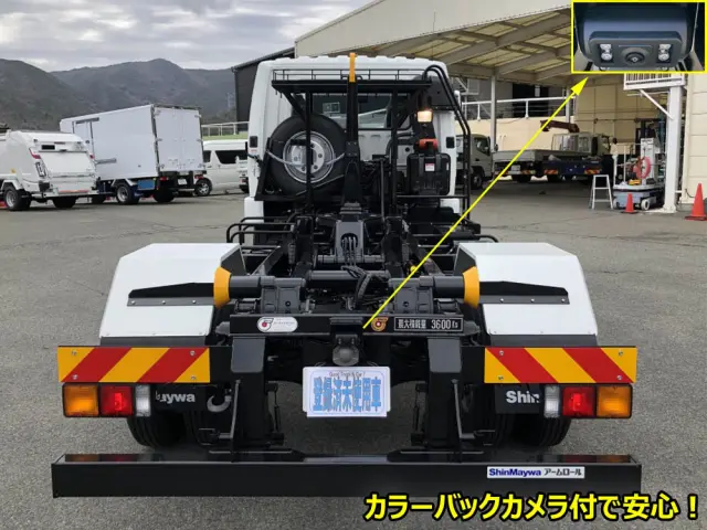三菱 ファイター 2KG-FK62F(2WD)の写真3