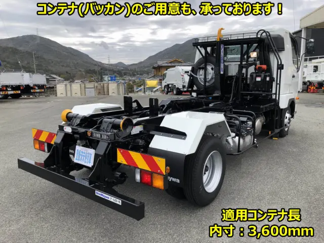 三菱 ファイター 2KG-FK62F(2WD)の写真6