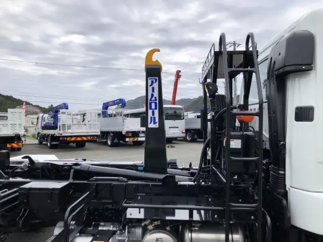 三菱 ファイター 2KG-FK62F(2WD)の写真12