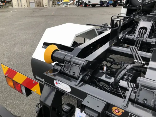 三菱 ファイター 2KG-FK62F(2WD)の写真15