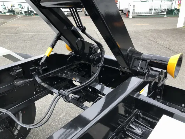 三菱 ファイター 2KG-FK62F(2WD)の写真17