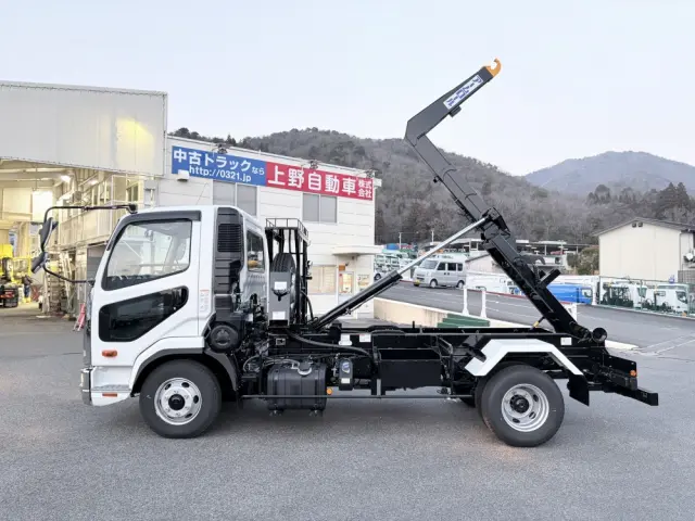 三菱 ファイター 2KG-FK72F(2WD)の写真7