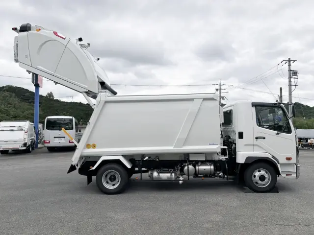 三菱 ファイター 2KG-FK72F(2WD)の写真7