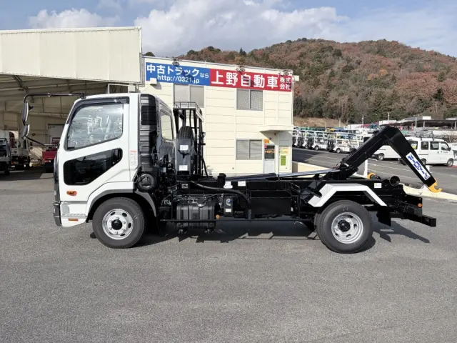 三菱 ファイター 2KG-FK72F(2WD)の写真8