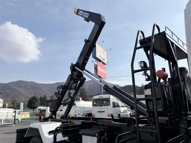 三菱 ファイター 2KG-FK72F(2WD)の写真17