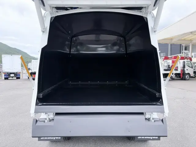 三菱 ファイター 2KG-FK72F(2WD)の写真8