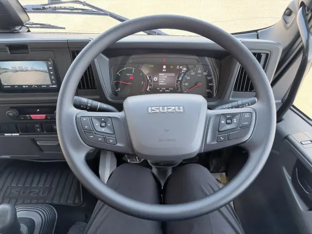 いすゞ フォワード 2RG-FTR90V4(2WD)の写真36