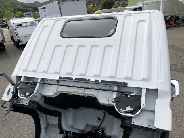 三菱 キャンター 2RG-FBA20(2WD)の写真28