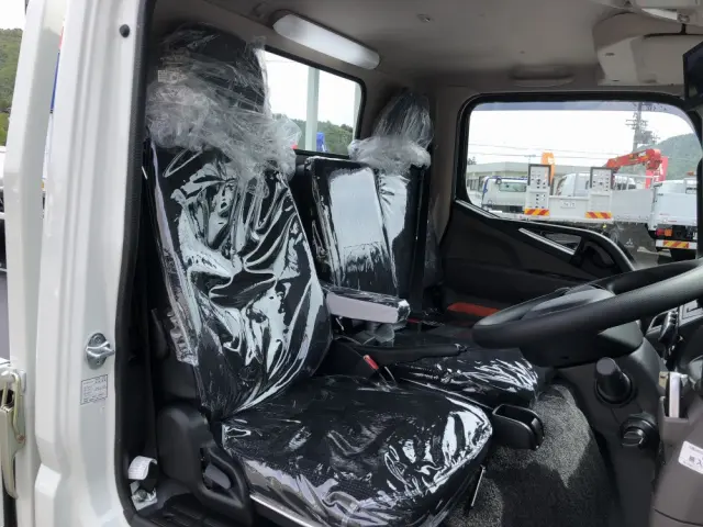 三菱 キャンター 2RG-FBA20(2WD)の写真42
