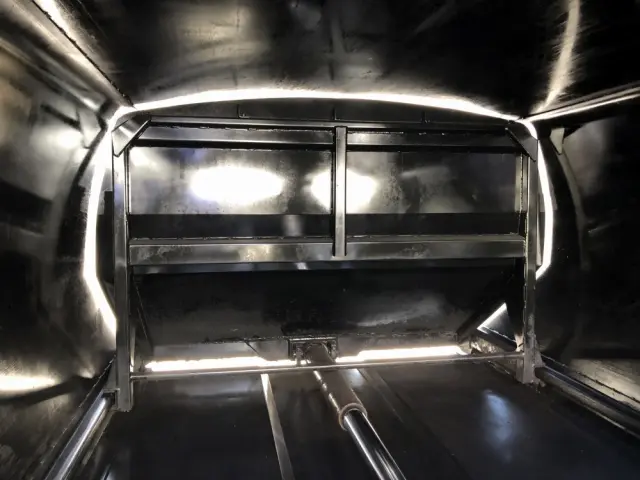いすゞ エルフ BDG-NPR85AN(2WD)の写真20