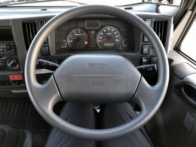 いすゞ エルフ BDG-NPR85AN(2WD)の写真36