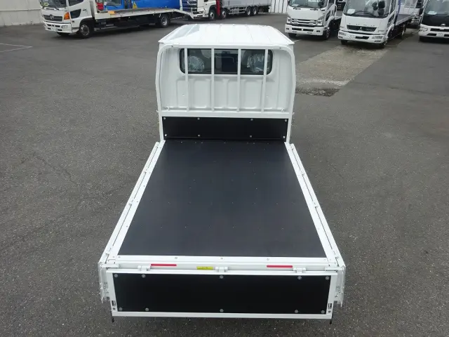 三菱 キャンター 2RG-FBA20(2WD)の写真12