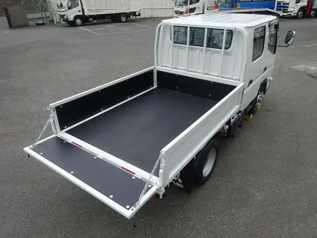三菱 キャンター 2RG-FBA20(2WD)の写真13