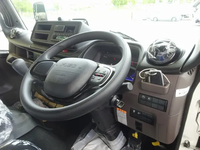 三菱 キャンター 2RG-FBA20(2WD)の写真33