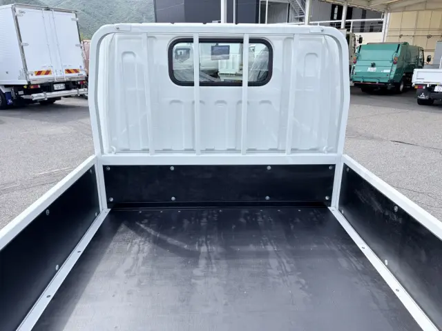 三菱 キャンター 2RG-FBA20(2WD)の写真11