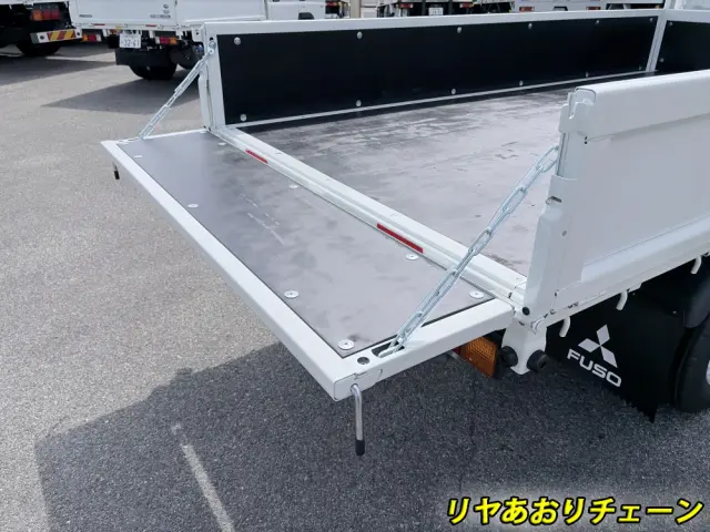 三菱 キャンター 2RG-FBA20(2WD)の写真16