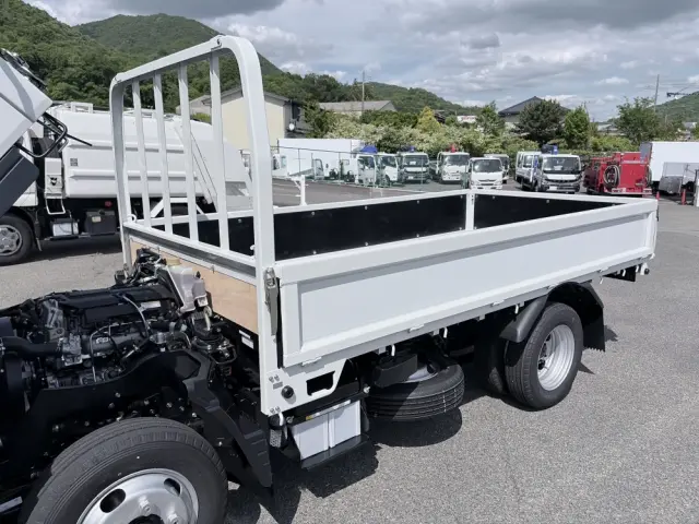 三菱 キャンター 2RG-FBA20(2WD)の写真20