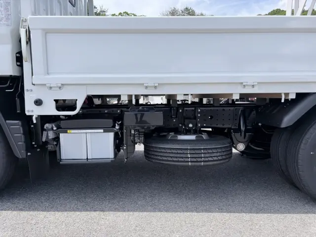 三菱 キャンター 2RG-FBA20(2WD)の写真24