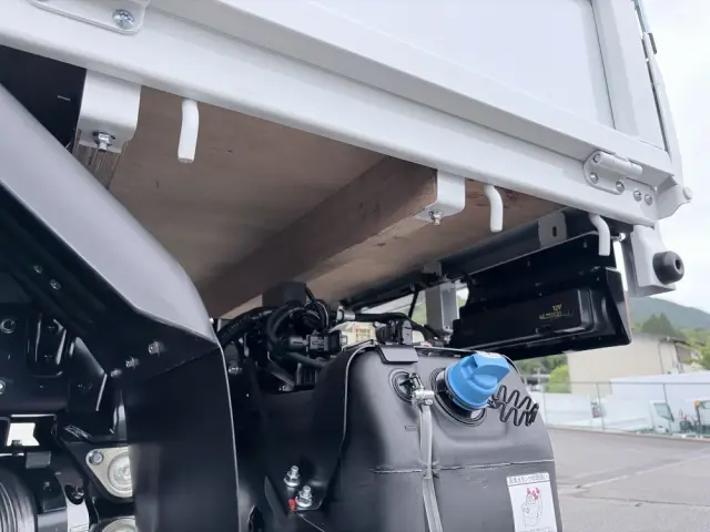 三菱 キャンター 2RG-FBA20(2WD)の写真23