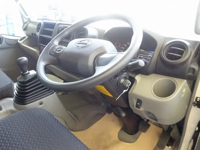 日野 デュトロ 2KG-XZU720M(2WD)の写真39