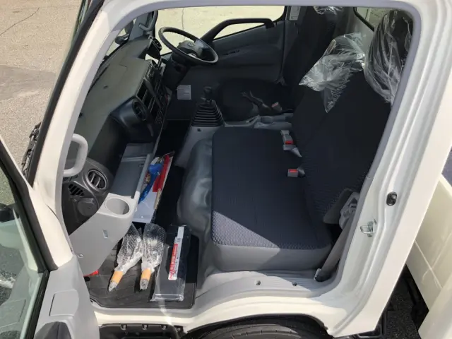日野 デュトロ 2KG-XZU720M(2WD)の写真38