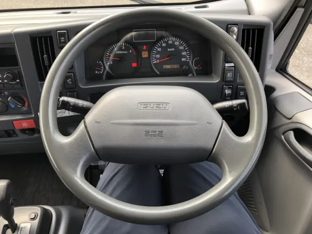 いすゞ エルフ TKG-NMR85AN(2WD)の写真37