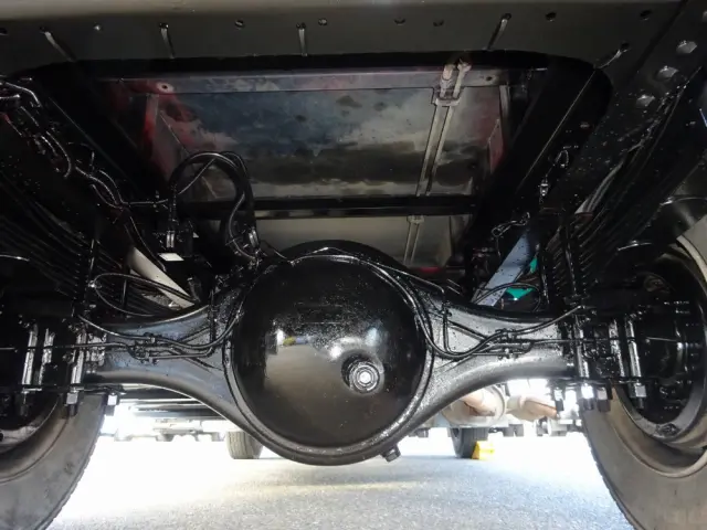 いすゞ フォワード SKG-FRR90S2(2WD)の写真9