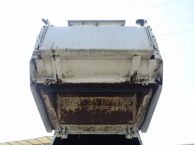 いすゞ エルフ TKG-NMR85N(2WD)の写真15