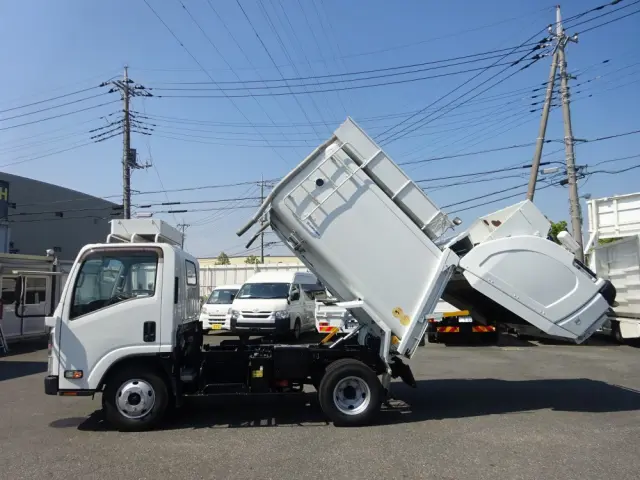 いすゞ エルフ TKG-NMR85N(2WD)の写真26