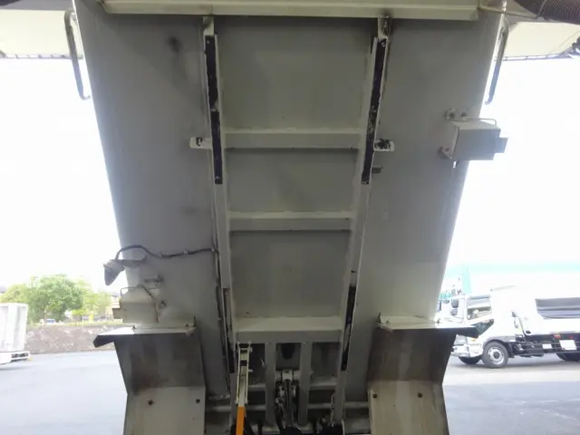 いすゞ エルフ TKG-NMR85N(2WD)の写真27