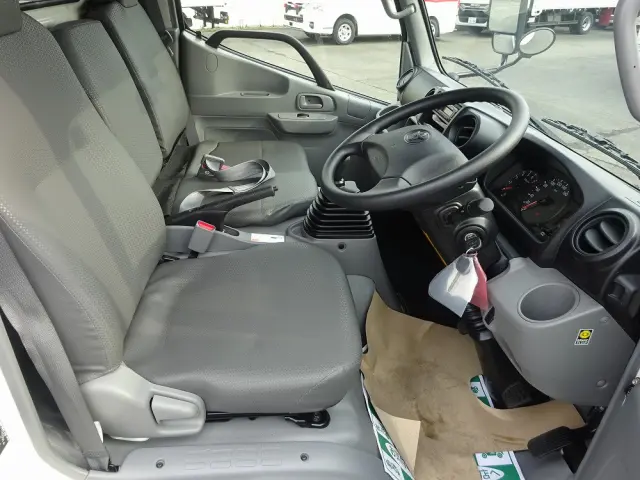 トヨタ ダイナ 3BF-TRY230(2WD)の写真4