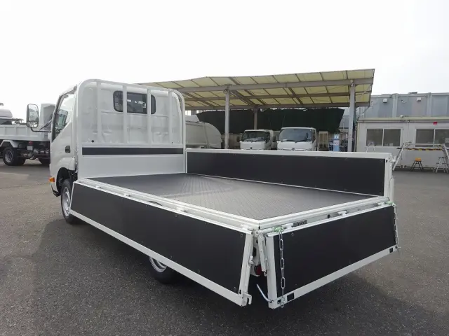 トヨタ ダイナ 3BF-TRY230(2WD)の写真6