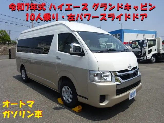トヨタ ハイエース 3BA-TRH224W(2WD)の写真5