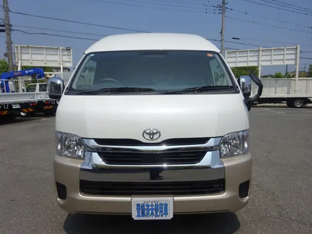 トヨタ ハイエース 3BA-TRH224W(2WD)の写真7