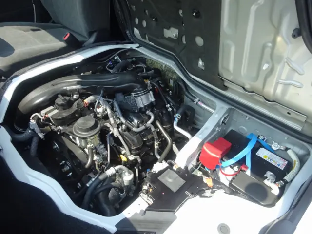 トヨタ ハイエース 3BA-TRH224W(2WD)の写真10