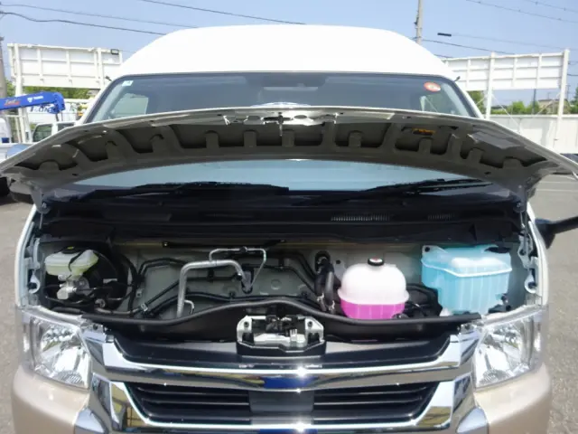 トヨタ ハイエース 3BA-TRH224W(2WD)の写真31