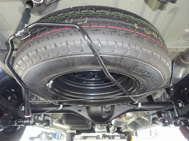 トヨタ ハイエース 3BA-TRH224W(2WD)の写真43