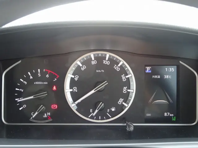 トヨタ ハイエース 3BA-TRH224W(2WD)の写真48