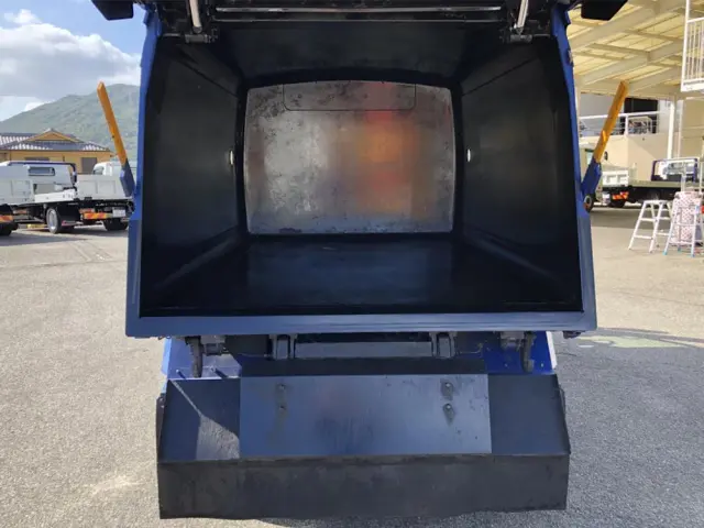 日野 デュトロ 2RG-XZU605X(2WD)の写真8