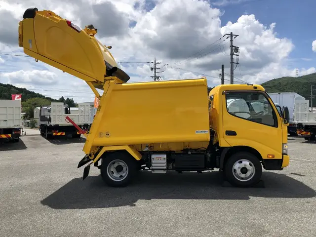 トヨタ ダイナ 2RG-XZU605A(2WD)の写真7