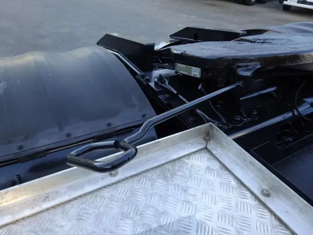 UD クオン QKG-GK6XAB(2WD)の写真19