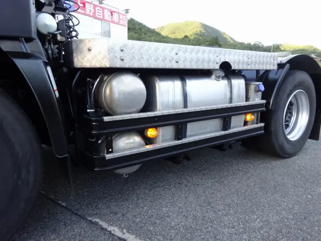 UD クオン QKG-GK6XAB(2WD)の写真27