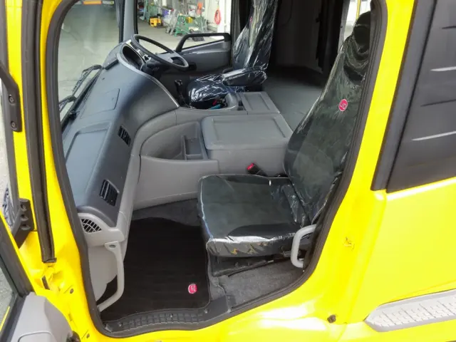 UD クオン QKG-GK6XAB(2WD)の写真37