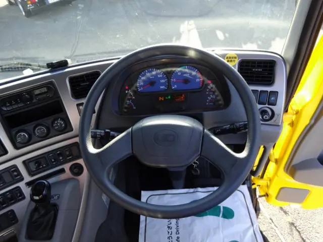 UD クオン QKG-GK6XAB(2WD)の写真38